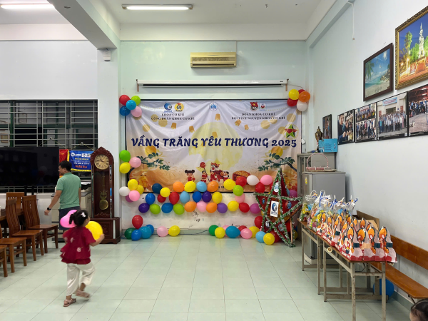 “Vầng Trăng Yêu Thương 2025” – Tết Trung thu ấm áp tình thân, lan tỏa yêu thương