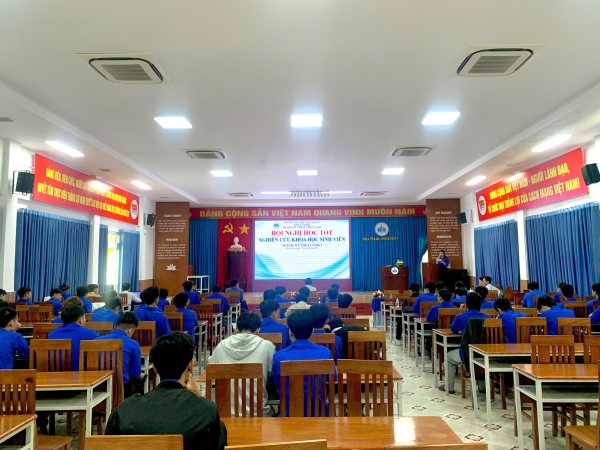 🔥 HỘI NGHỊ HỌC TỐT, NGHIÊN CỨU KHOA HỌC VÀ TRAO HỌC BỔNG SINH VIÊN KỸ THUẬT NHIỆT LẠNH 2025