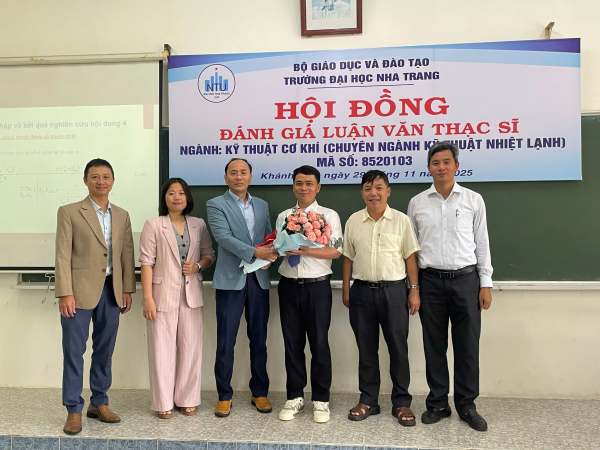 BUỔI BẢO VỆ LUẬN VĂN THẠC SĨ – KHOA CƠ KHÍ DIỄN RA THÀNH CÔNG TỐT ĐẸP