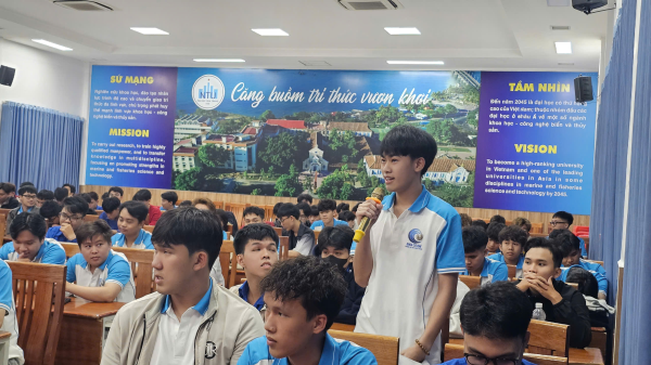 KHOA CƠ KHÍ TỔ CHỨC TALKSHOW – CHIA SẺ KỸ NĂNG THIẾT KẾ & CHẾ TẠO TRONG THỰC TẾ SẢN XUẤT