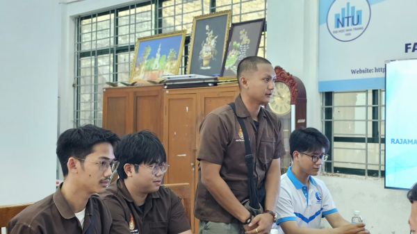 KHOA CƠ KHÍ TỔ CHỨC LỄ ĐÓN TIẾP ĐOÀN SINH VIÊN RAJAMANGALA UNIVERSITY OF TECHNOLOGY ISAN (THÁI LAN) SANG THỰC TẬP VÀ TRAO ĐỔI HỌC THUẬT QUỐC TẾ