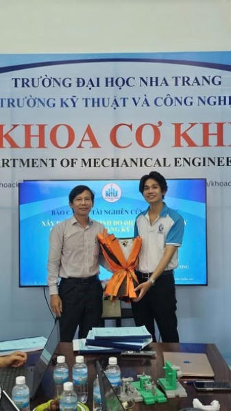 HÀNH TRÌNH THIẾT KẾ & CHẾ TẠO SỐ: TỪ NHỮNG BƯỚC ĐẦU BỠ NGỠ ĐẾN CƠ HỘI VƯƠN RA THẾ GIỚI VÀ ĐAM MÊ NGHIÊN CỨU KHOA HỌC