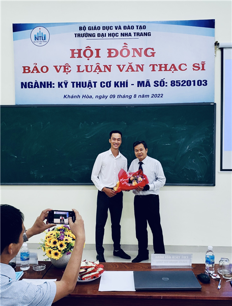 KHOA CƠ KHÍ TỔ CHỨC THÀNH CÔNG LỄ BẢO VỆ LUẬN VĂN THẠC SĨ NGÀNH KỸ THUẬT CƠ KHÍ